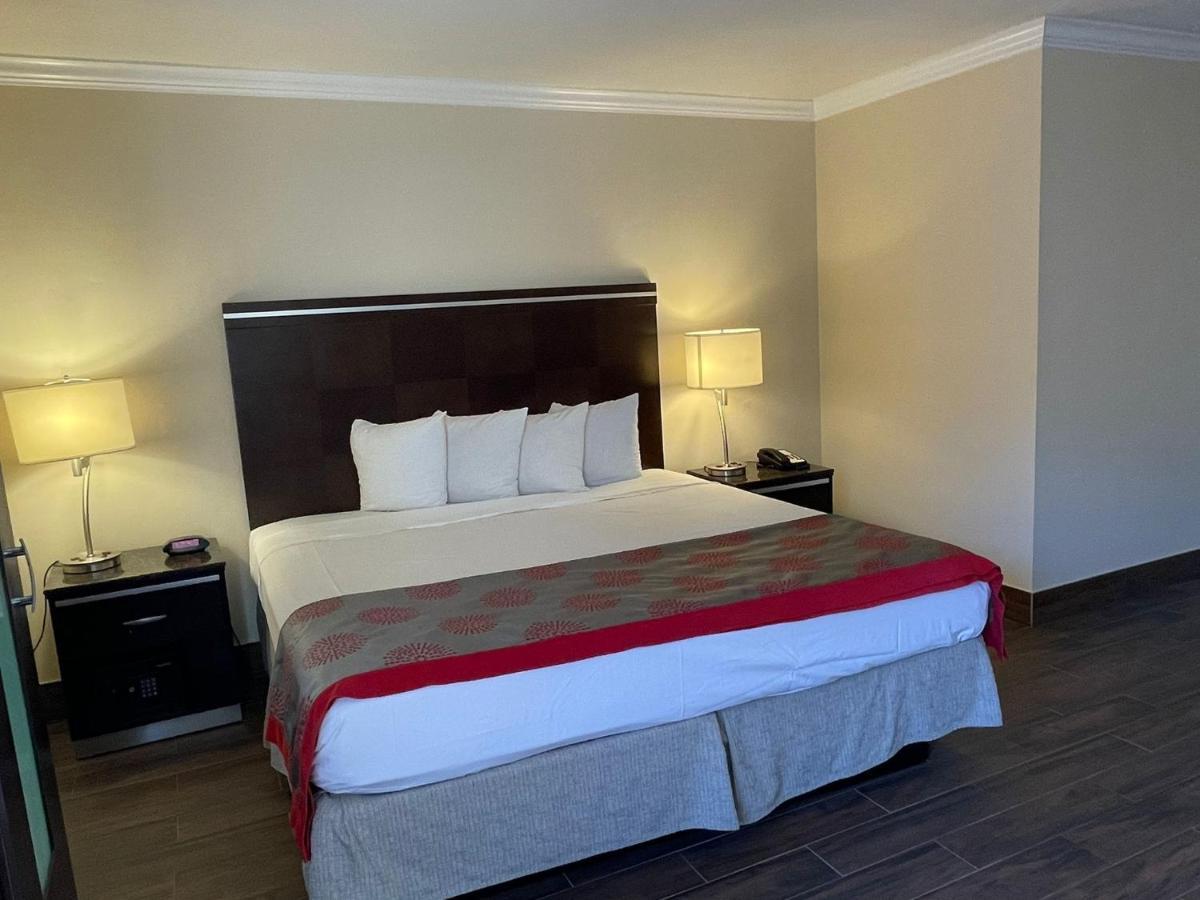 Ramada by Wyndham Poway- San Diego North Zewnętrze zdjęcie