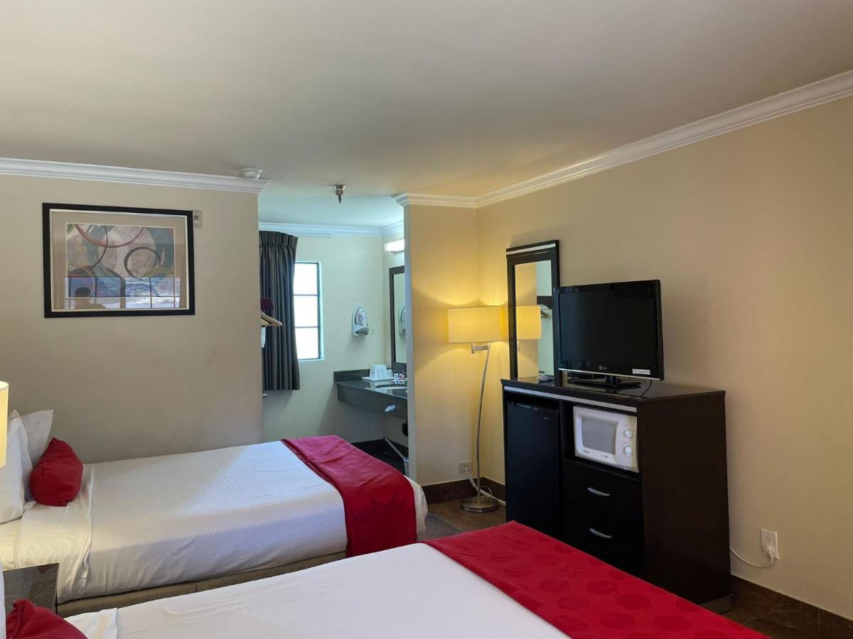 Ramada by Wyndham Poway- San Diego North Zewnętrze zdjęcie