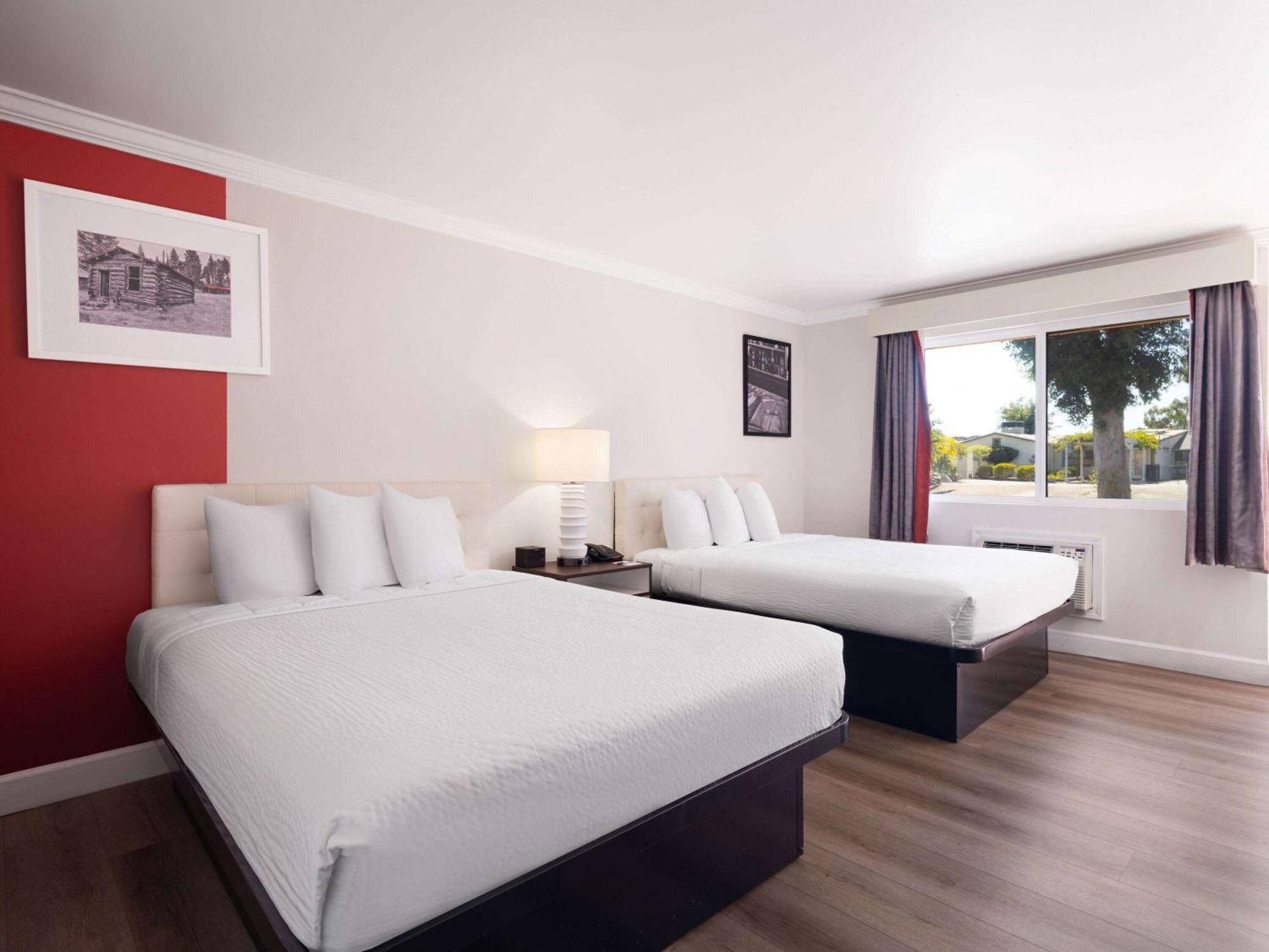 Ramada by Wyndham Poway- San Diego North Zewnętrze zdjęcie