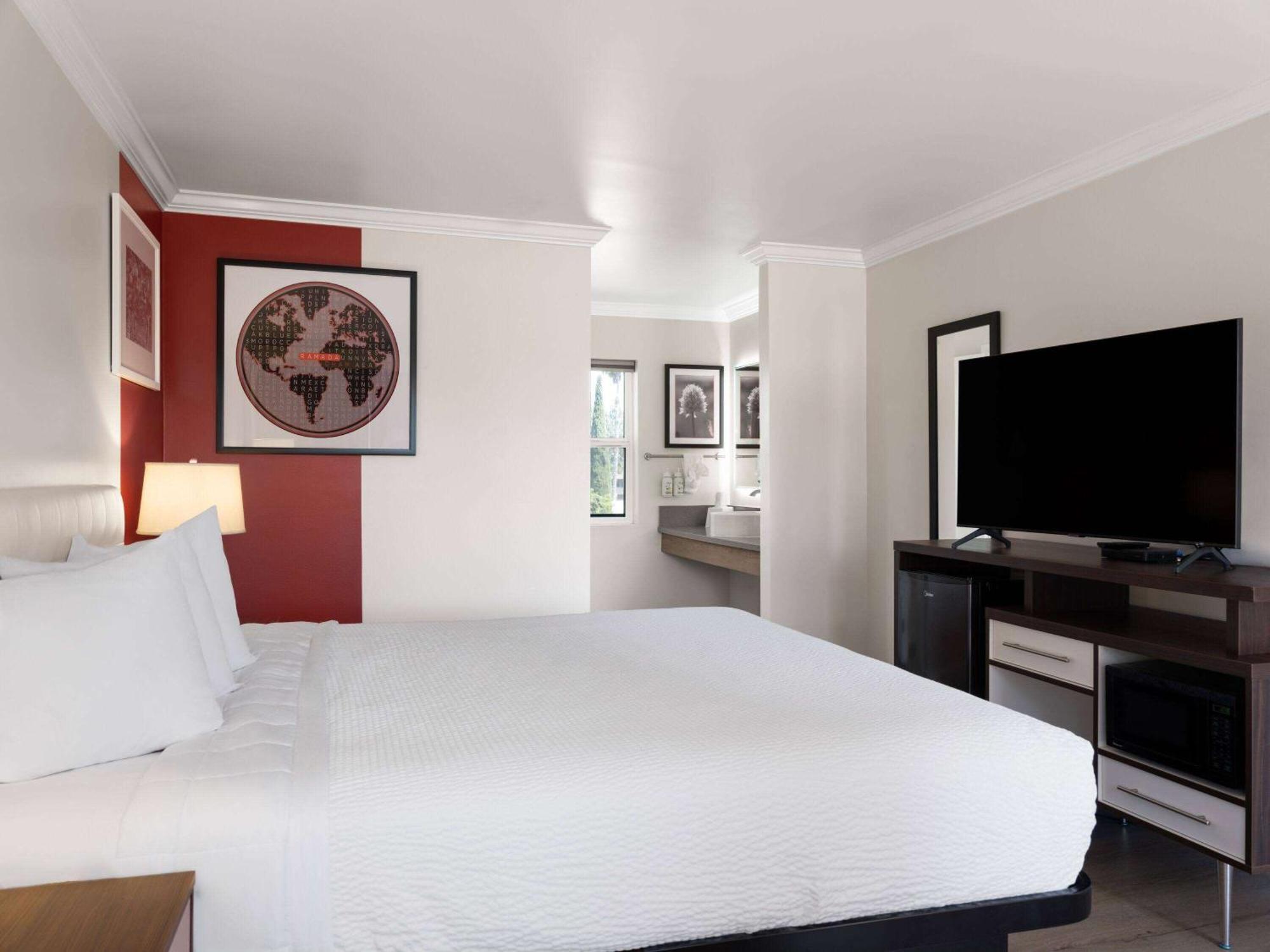 Ramada by Wyndham Poway- San Diego North Zewnętrze zdjęcie