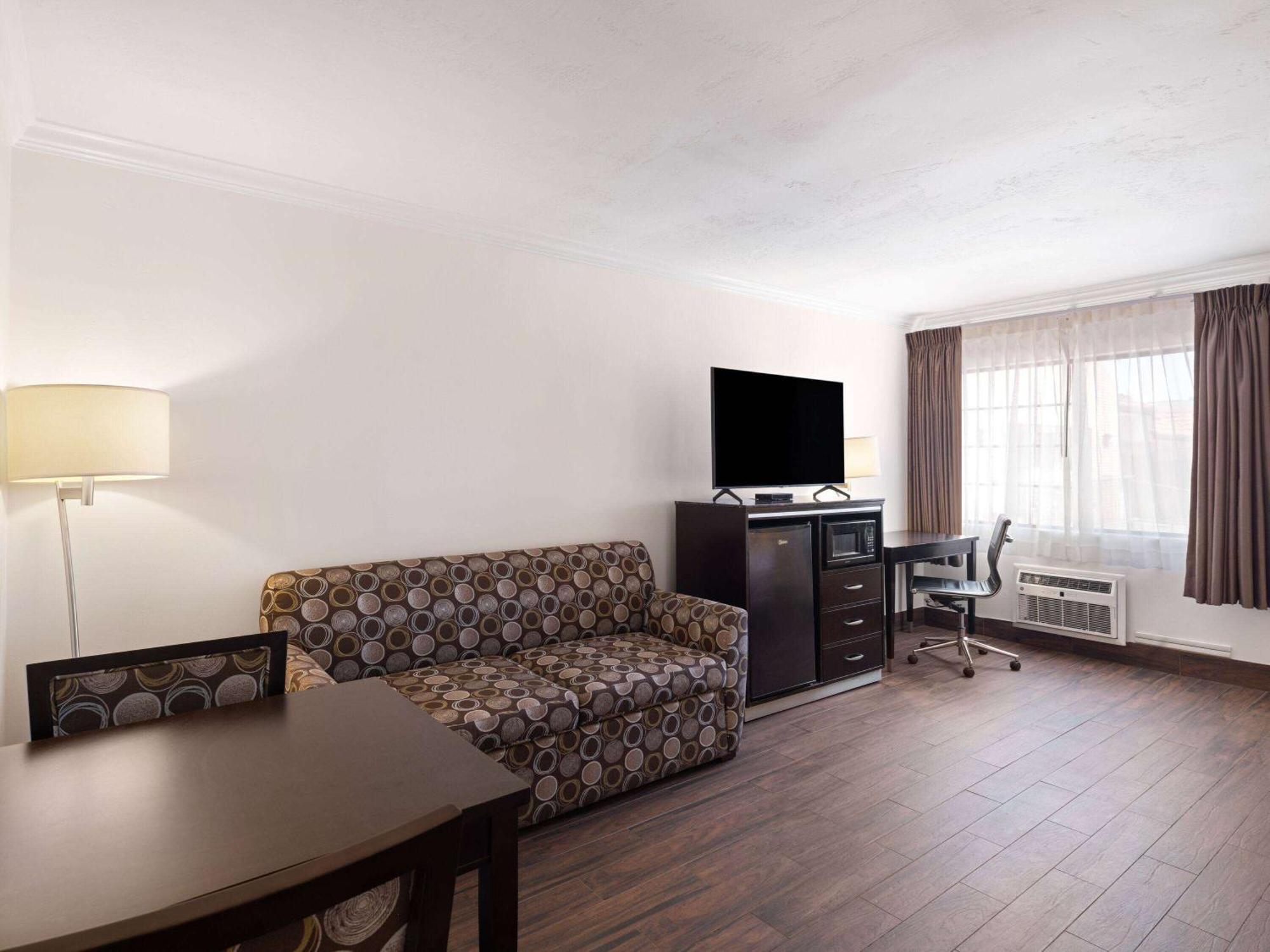 Ramada by Wyndham Poway- San Diego North Zewnętrze zdjęcie