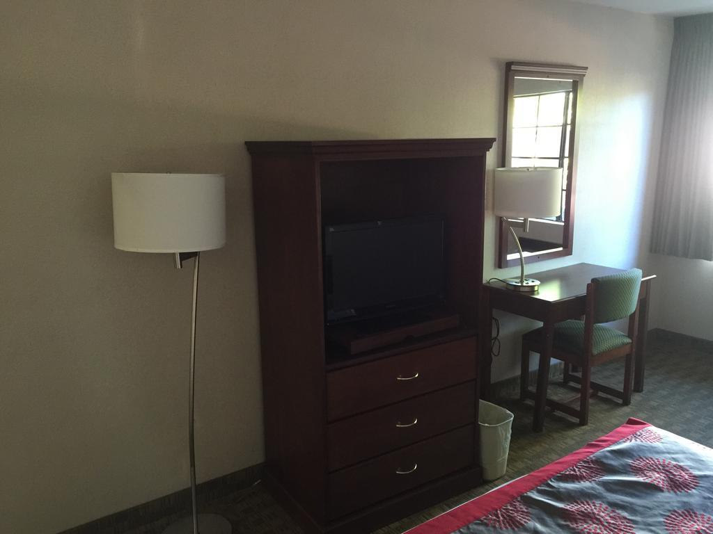Ramada by Wyndham Poway- San Diego North Zewnętrze zdjęcie